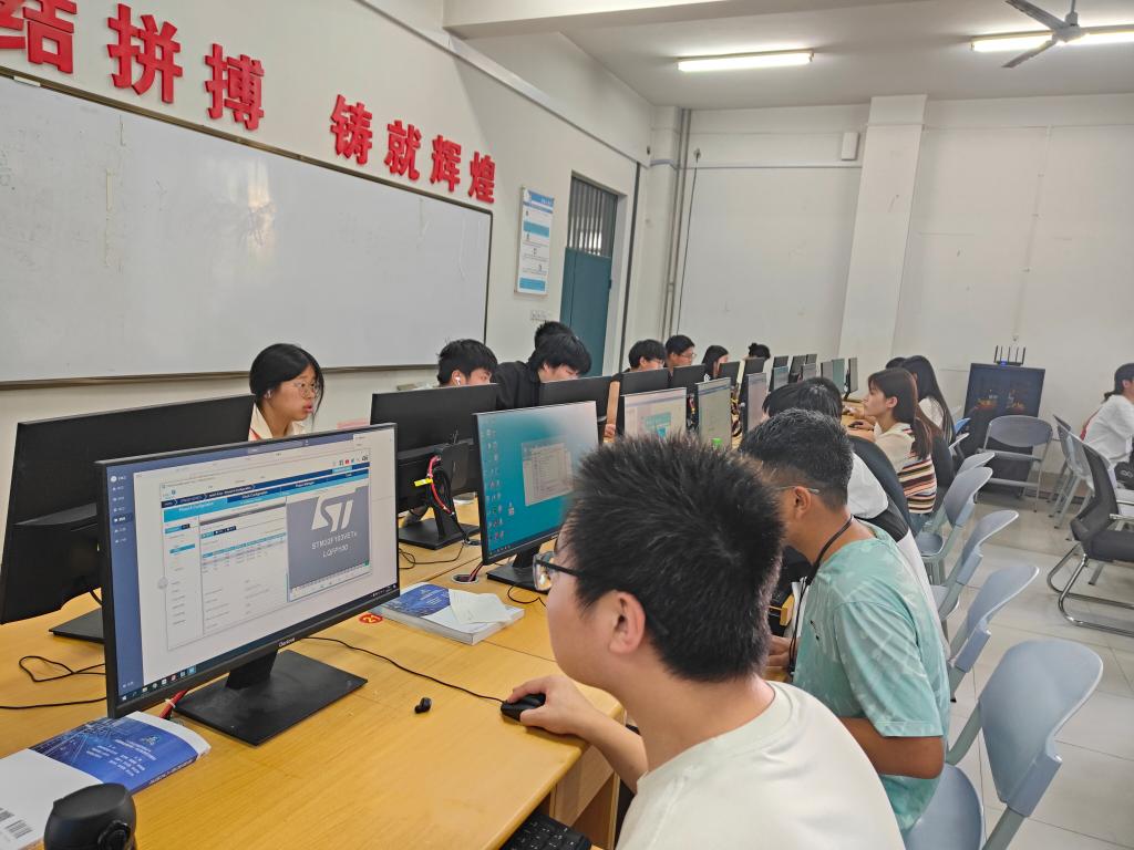 職業(yè)技能競賽月 | 信息技術工程系舉行物聯(lián)網(wǎng)應用技術技能競賽成果顯著